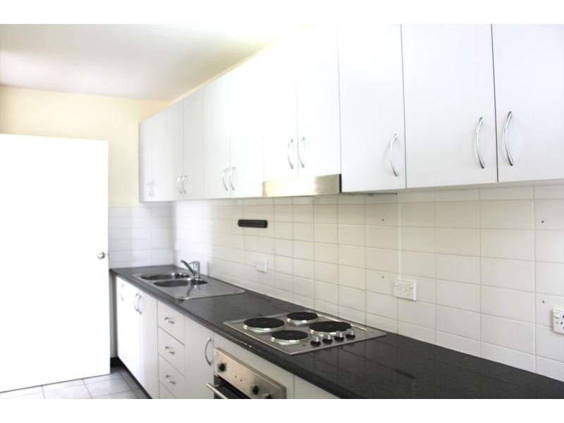 6/27 Raymond St, Bankstown NSW 2200