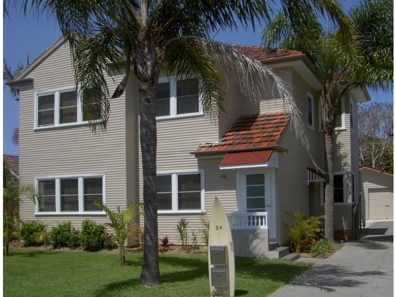 2/24 Robert  St, Forster NSW 2428