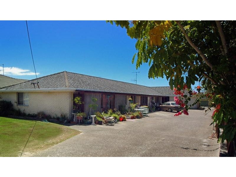 1/7 Short  St, Tuncurry NSW 2428