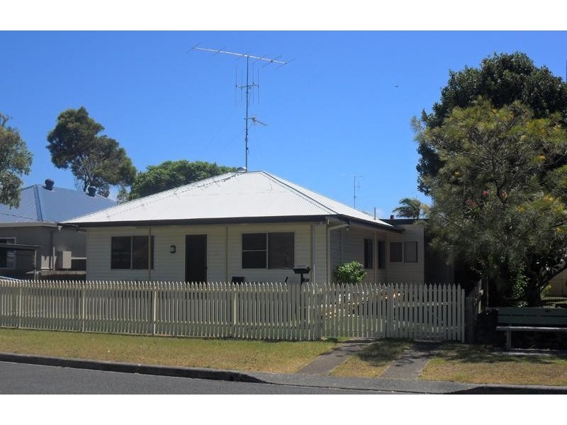 33 Bruce St, Forster NSW 2428