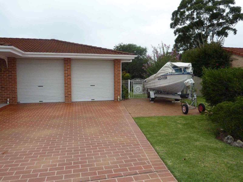 19 Christian Cres, Forster NSW 2428