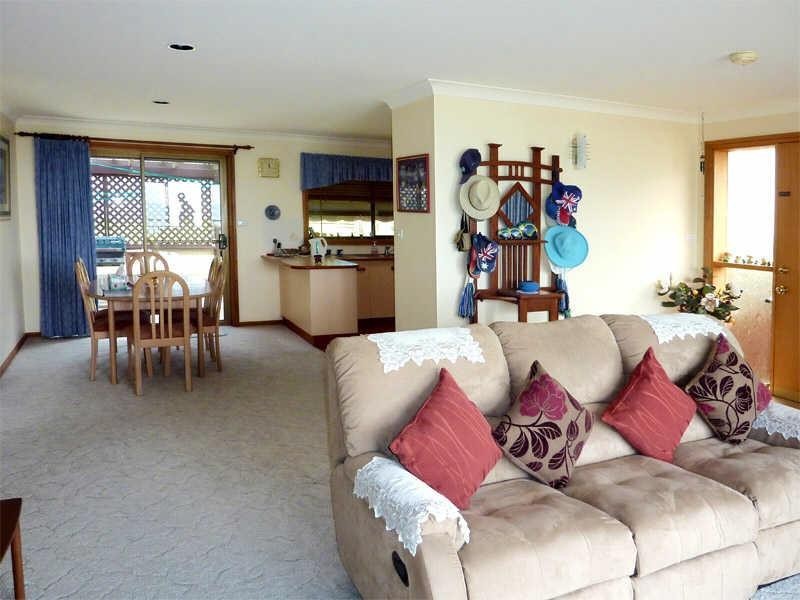 3  Burgess Rd, Forster NSW 2428