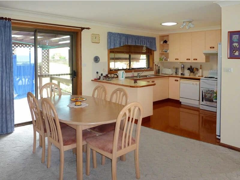 3  Burgess Rd, Forster NSW 2428