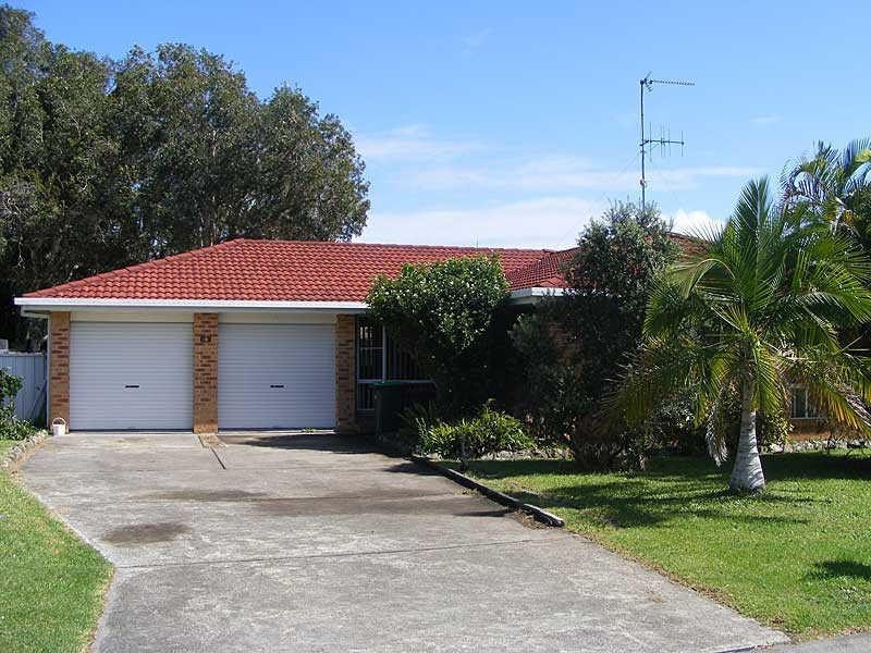 3  Arlington Pl, Forster NSW 2428