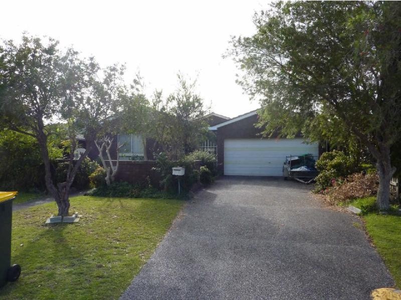 23  Cavill Ave, Forster NSW 2428