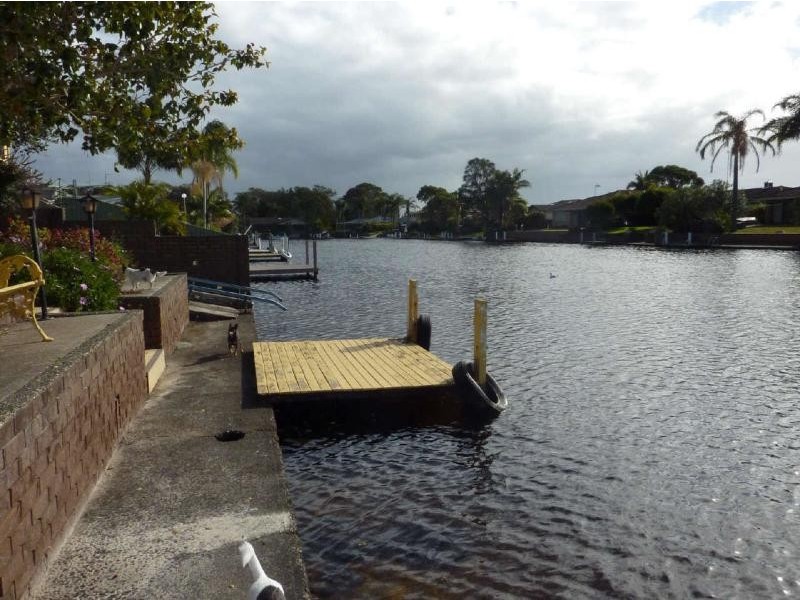 23  Cavill Ave, Forster NSW 2428