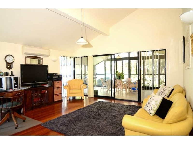 7  Zamia Pl, Forster NSW 2428