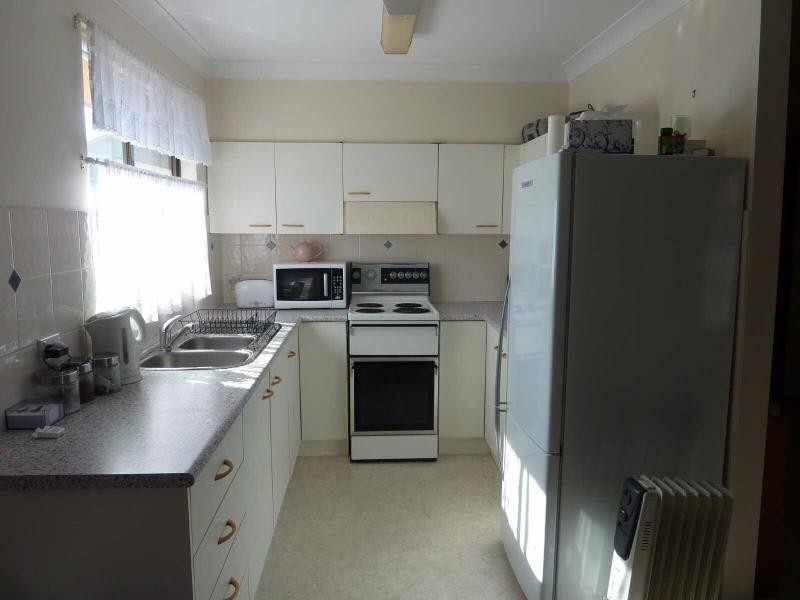 2/5  Fairway Cres, Forster NSW 2428
