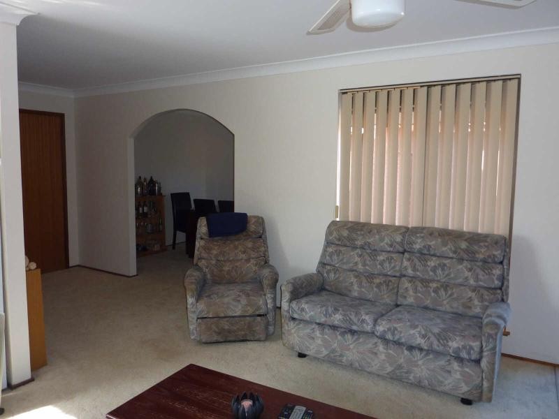 2/5  Fairway Cres, Forster NSW 2428