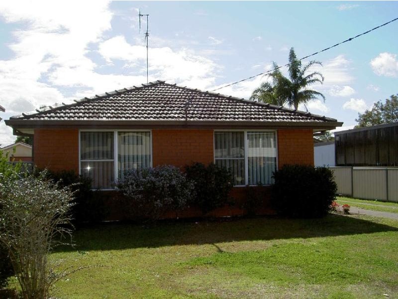 9  Toby St, Forster NSW 2428