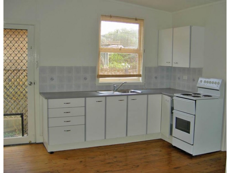 24 Pipers Bay Dr, Forster NSW 2428
