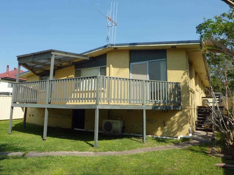 23  Strand St, Forster NSW 2428