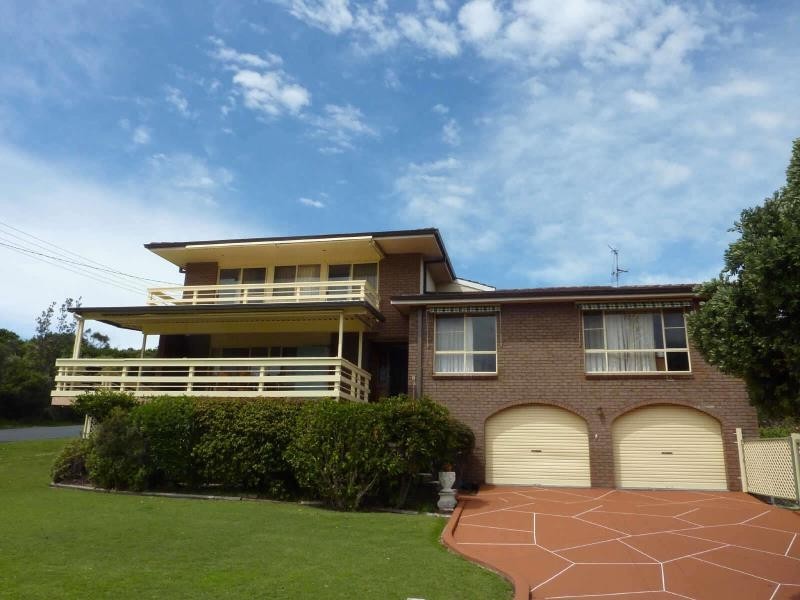 27  Burgess Rd, Forster NSW 2428