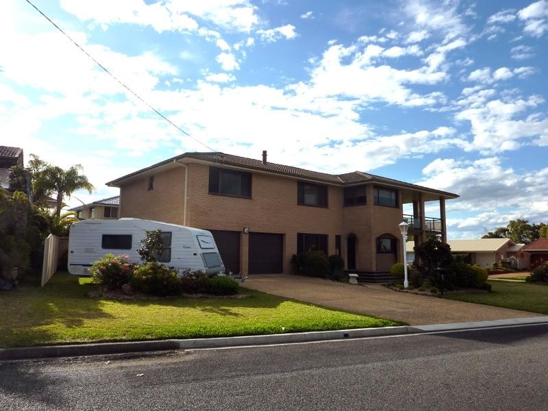 51  Ocean Dr, Wallabi Point NSW 2430