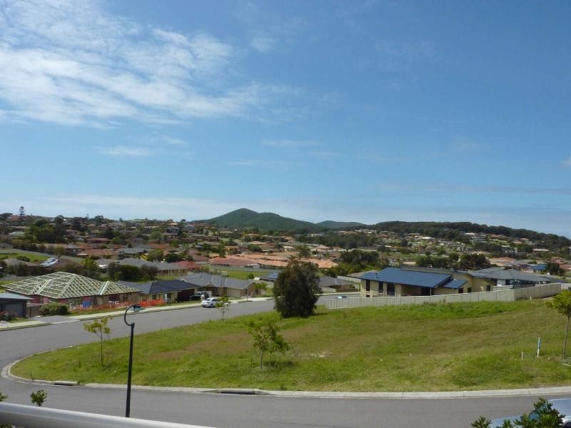 56  Wirrana Cct, Forster NSW 2428