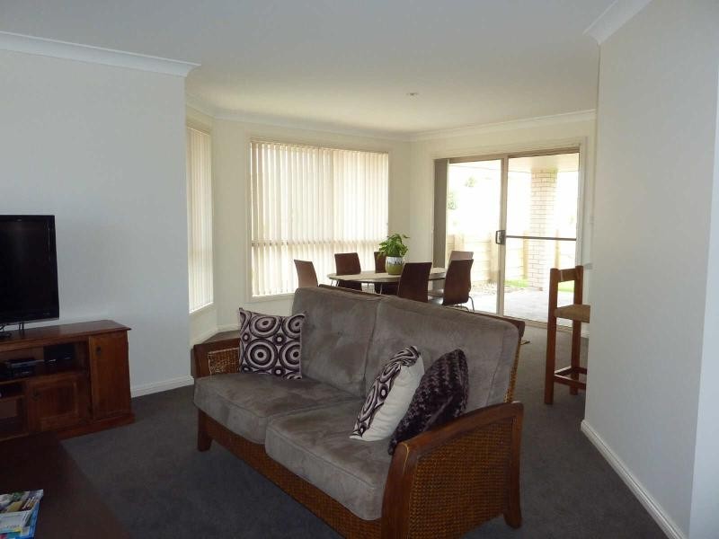 56  Wirrana Cct, Forster NSW 2428