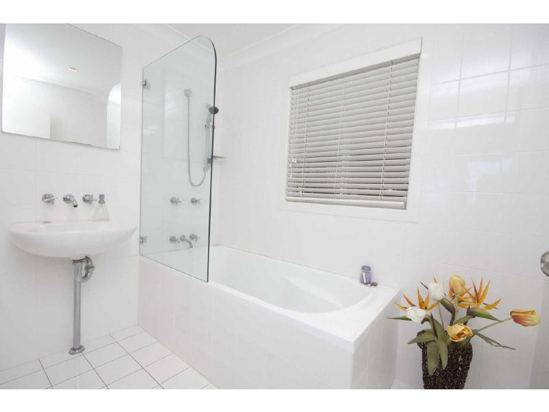 49  Green Point Dr, Green Point NSW 2428