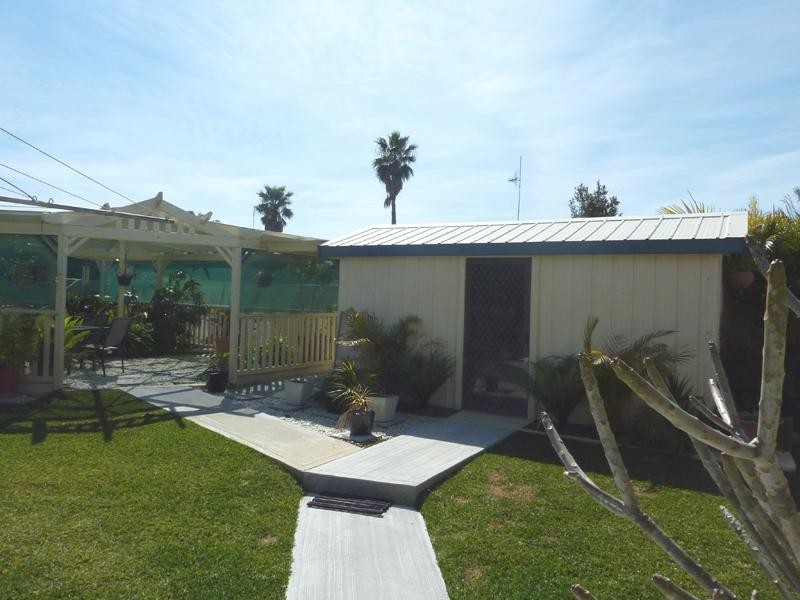 9 De Lore Cres, Tuncurry NSW 2428