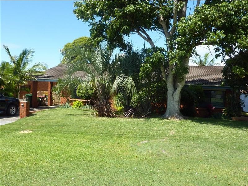 39 Hawaii Ave, Forster NSW 2428