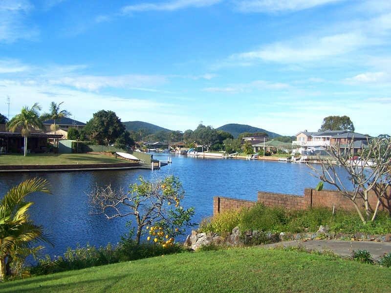 21  Cavill Ave, Forster NSW 2428
