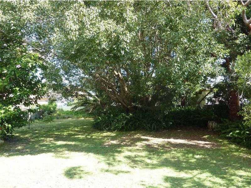 4  Hawke St, Tuncurry NSW 2428