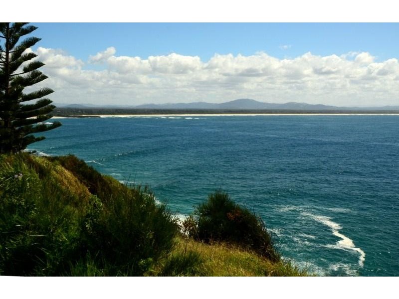 36  Bennetts Head Rd, Forster NSW 2428