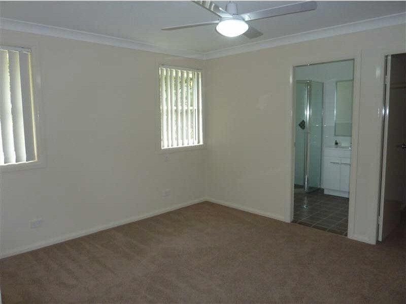 4  Unit 2 Caryota Pl, Forster NSW 2428