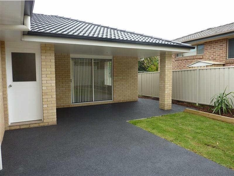 4  Unit 2 Caryota Pl, Forster NSW 2428