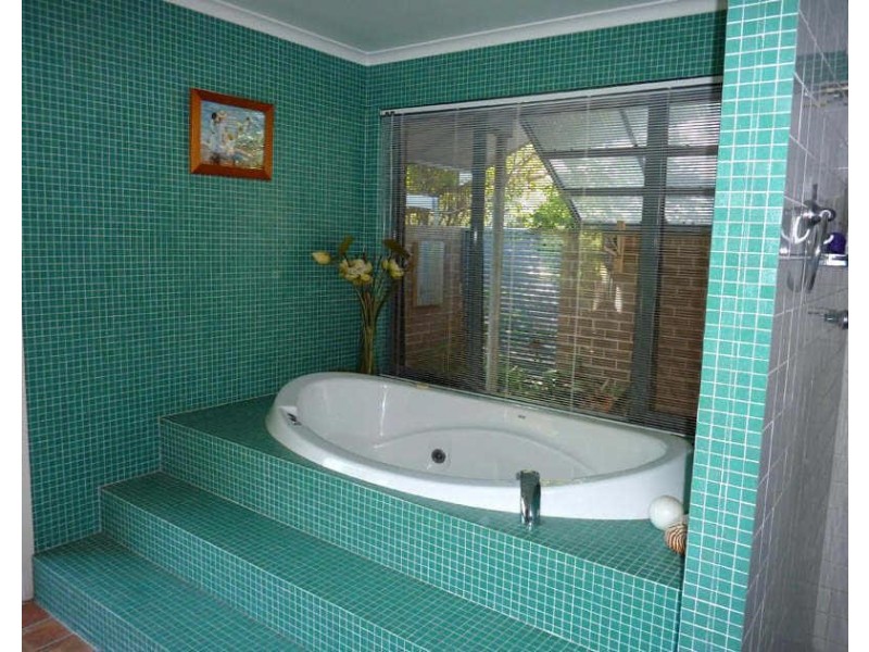 3  Affleck Cl, Forster NSW 2428