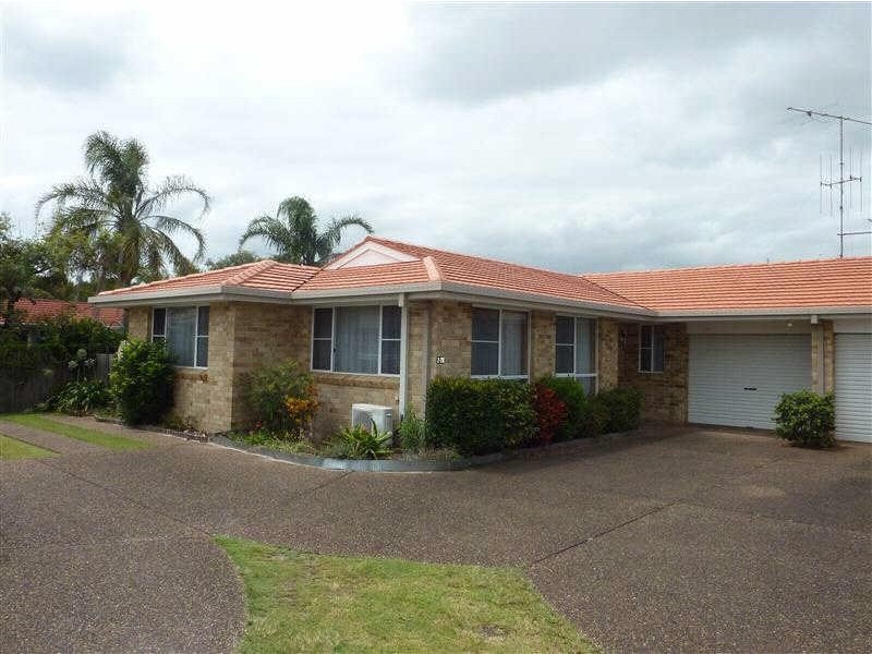 2/28  Argo Pl, Forster NSW 2428