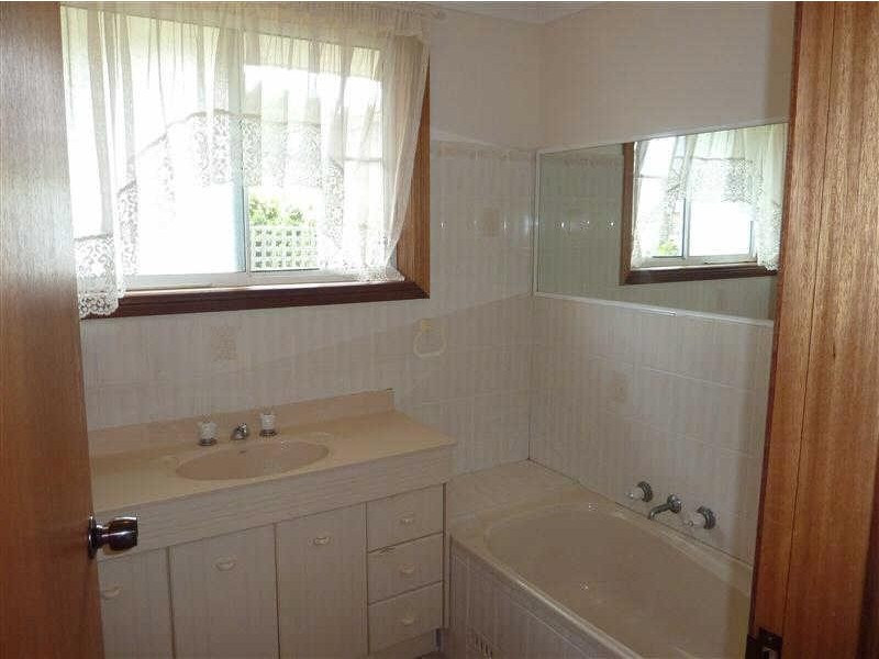 2/28  Argo Pl, Forster NSW 2428