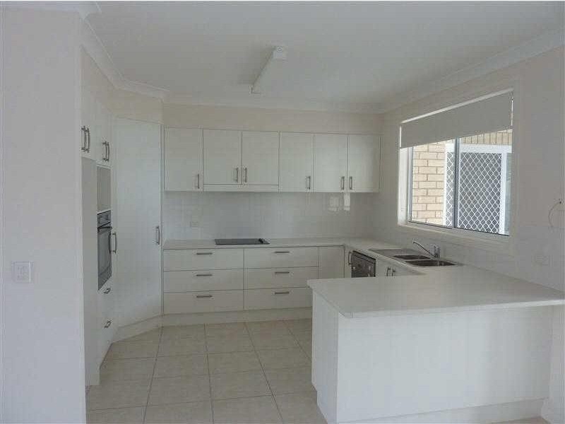 1/23  Robina Gr, Forster NSW 2428
