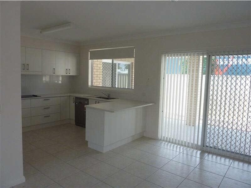 1/23  Robina Gr, Forster NSW 2428