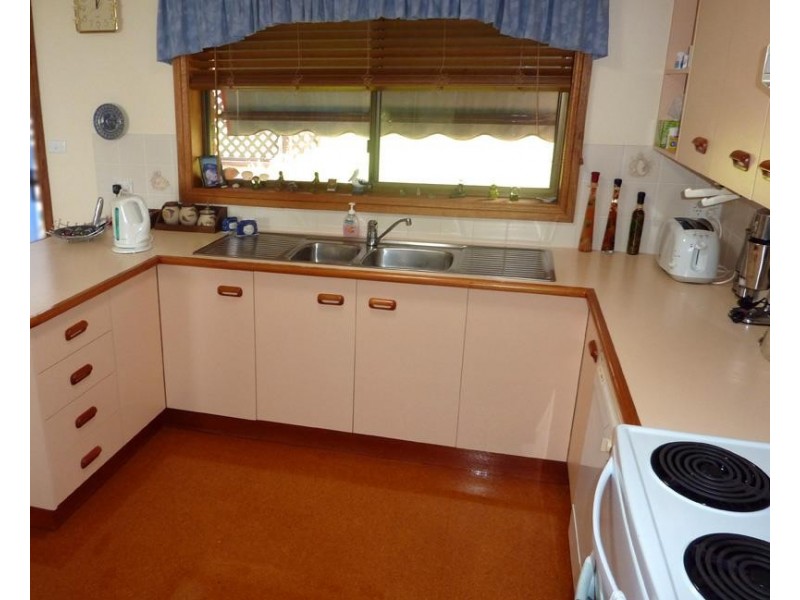 5 Burgess Rd, Forster NSW 2428