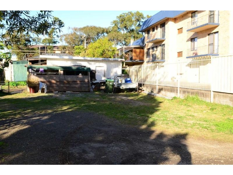 22 Wharf St, Tuncurry NSW 2428