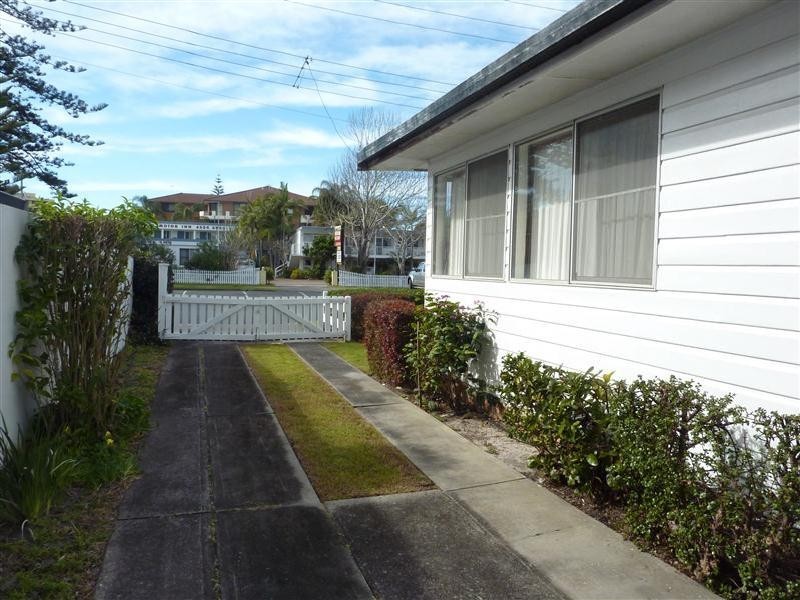 11  West St, Forster NSW 2428