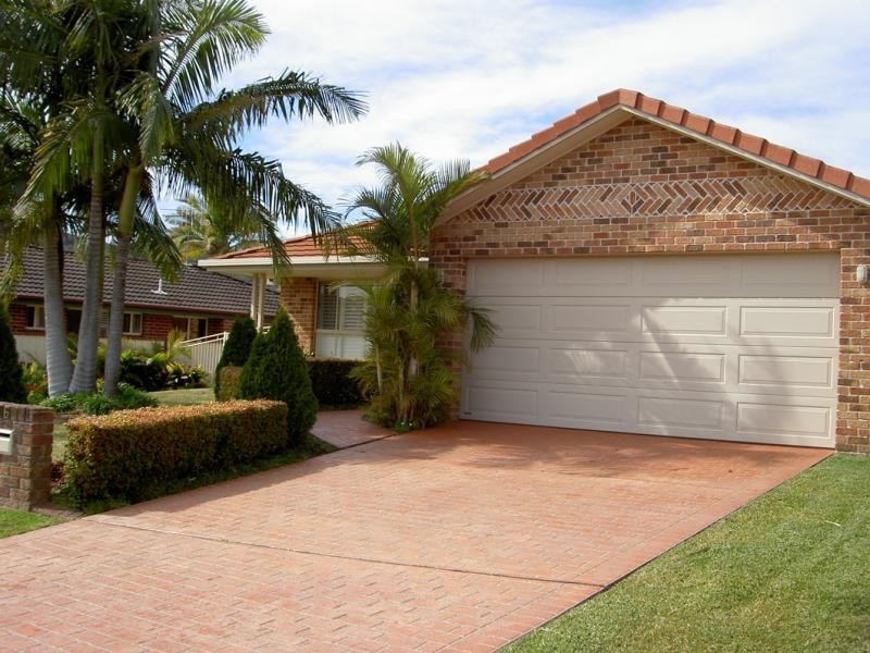 16 Akala Ave, Forster NSW 2428