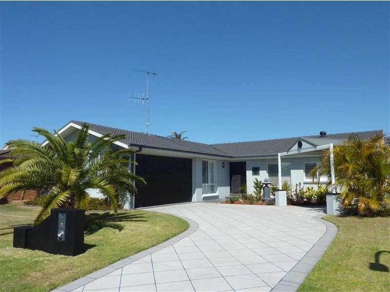 6  Bounty Key, Forster NSW 2428