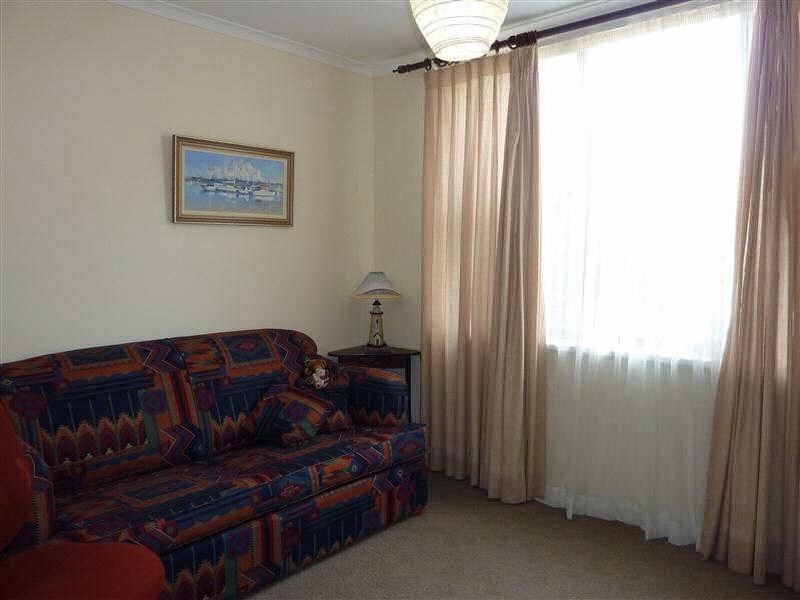 4/2  Breese Pde, Forster NSW 2428