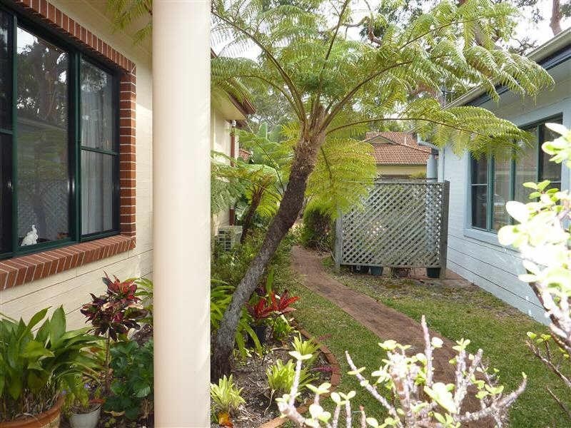 4/2  Breese Pde, Forster NSW 2428