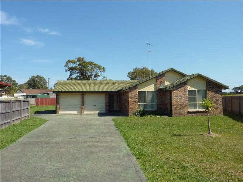 9  Arlington Pl, Forster NSW 2428