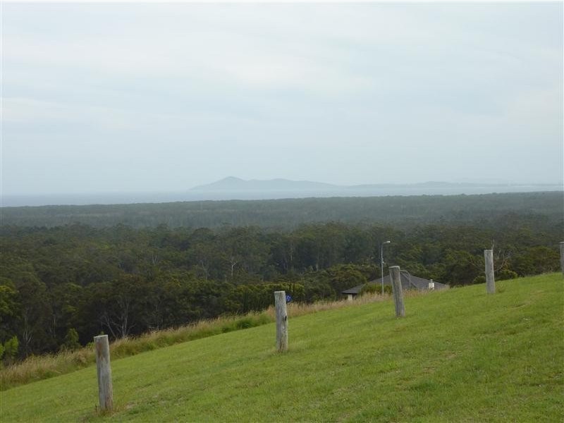 35 Coastal View Dr, Tallwoods Village NSW 2430