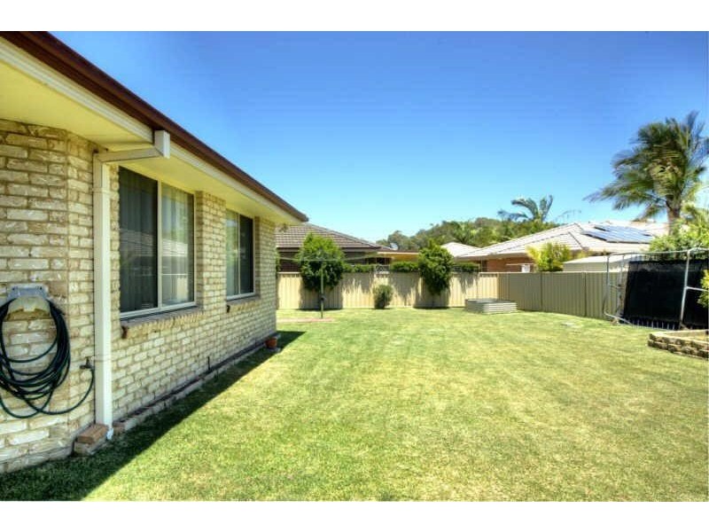 2  Areca Ct, Forster NSW 2428