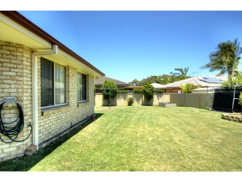 2 Areca Ct, Forster NSW 2428