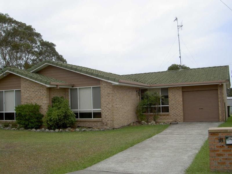 18  Adina Cl, Forster NSW 2428