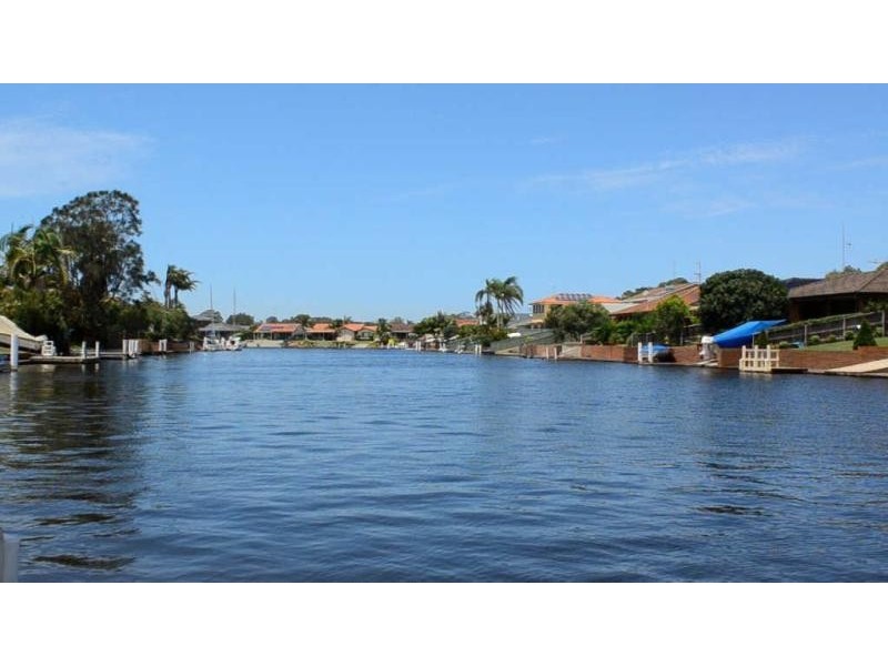 69  Elouera Cres, Forster NSW 2428