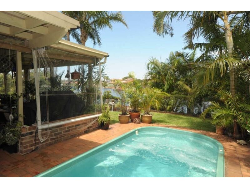 69  Elouera Cres, Forster NSW 2428