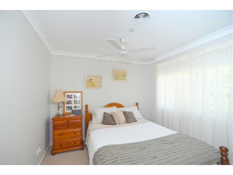 8  Chusan Pl, Forster NSW 2428