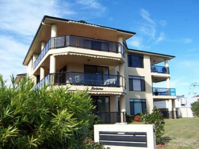 8/84  Little St, Forster NSW 2428