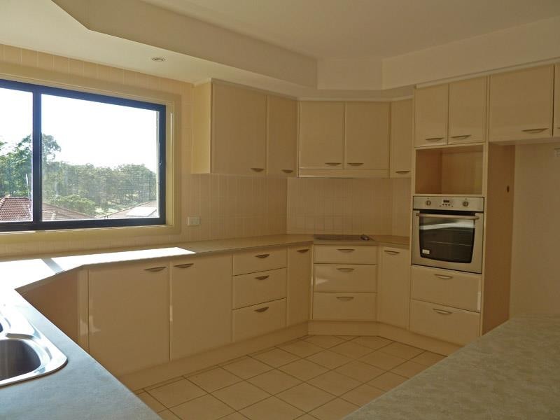 6  The GroveTallwoods Vlge, Hallidays Point NSW 2430